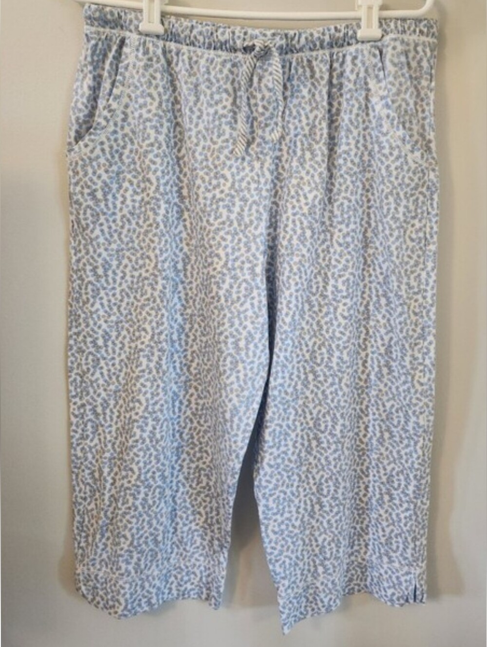 Carole Hochman Light Blue and White Printed Wide Short Leg Pajama Pants